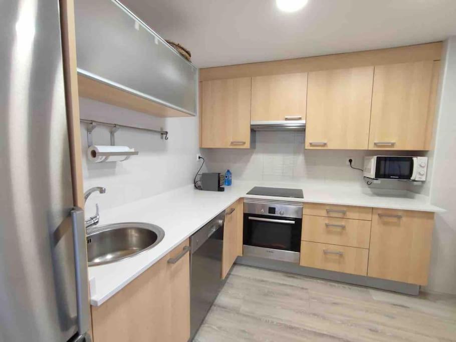 Exclusivo Apartamento Con Aparcamiento Gratuito Laredo Esterno foto