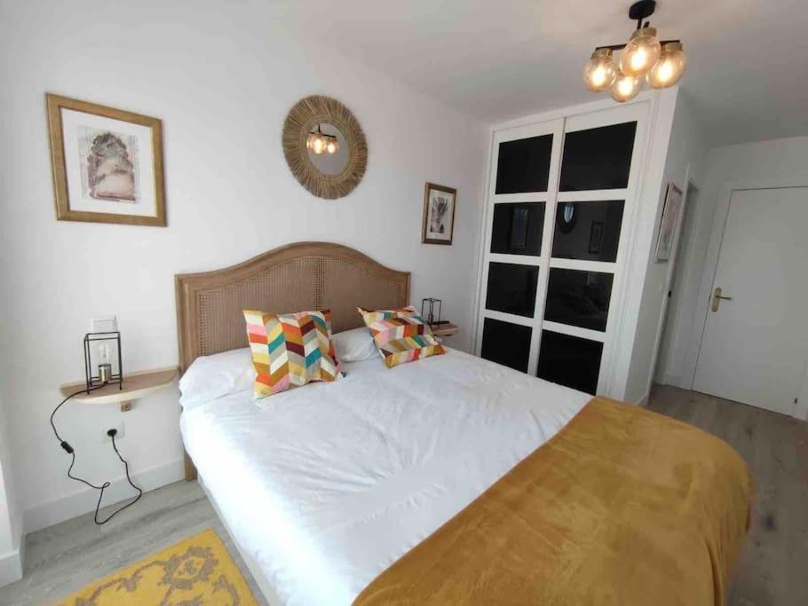 Exclusivo Apartamento Con Aparcamiento Gratuito Laredo Esterno foto